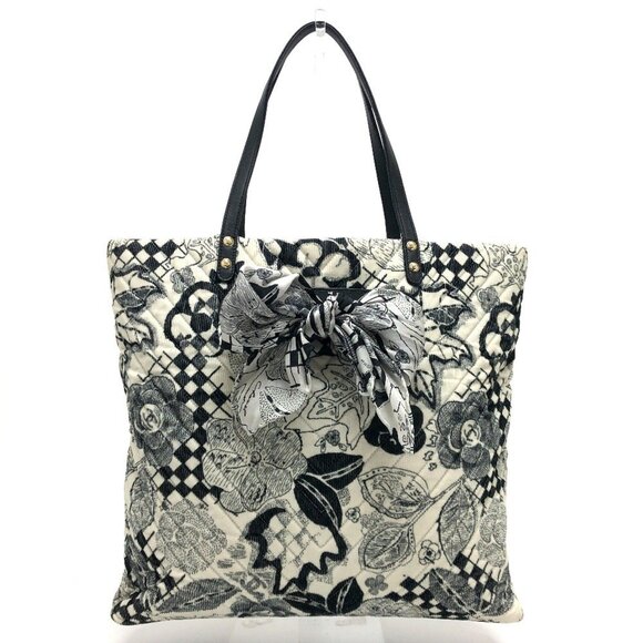 CHANEL Black Tote Bag - Picture 1 of 13